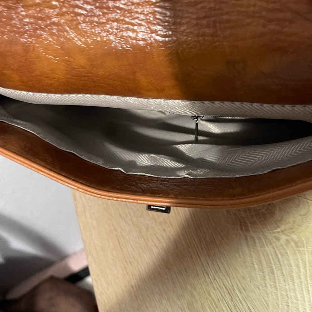 Studded Tan Leather Shoulder Bag - Picture 3 of 12